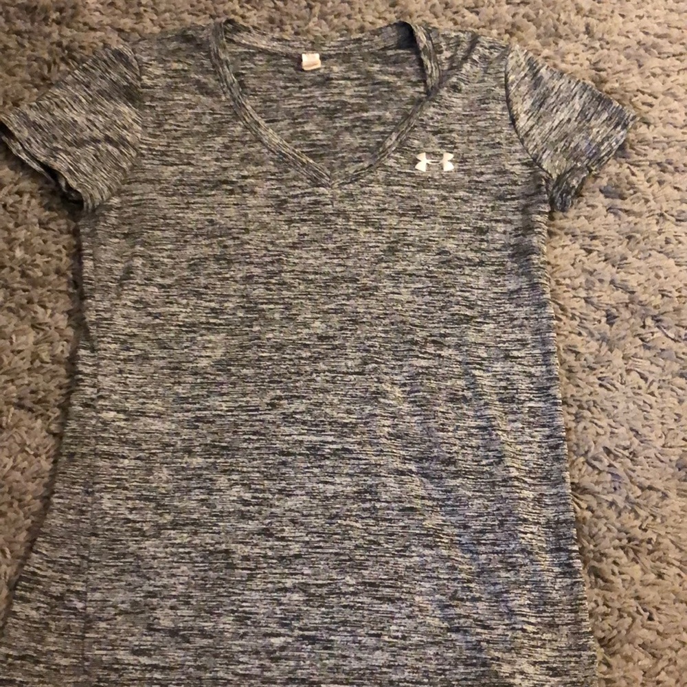 Dry fit under armour top